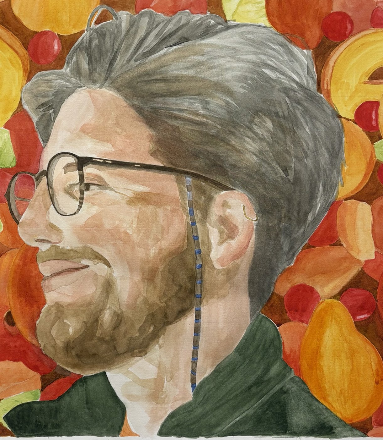 Ritratto ad acquerello di Andrea Parrella di profilo, con occhiali, su uno sfondo di frutta colorata